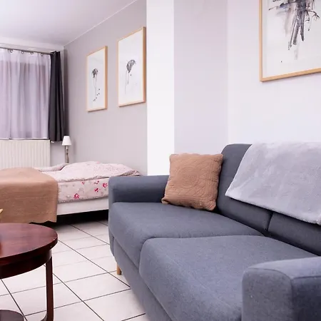 Hotel Restaurant Domaine De Basil 3*